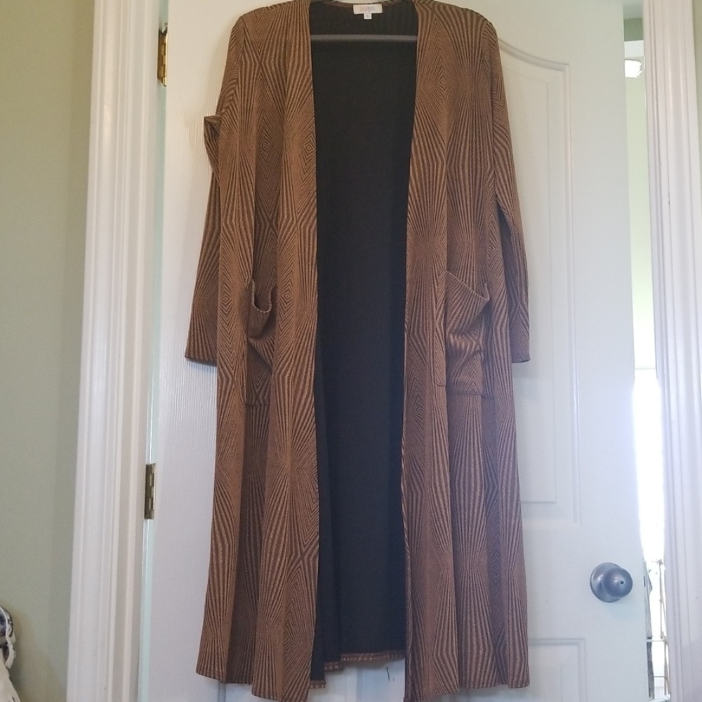 LuLaRoe Sarah jacquard material